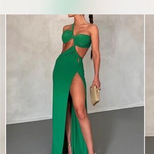 Chic Emerald Cut-Out Maxi Dress